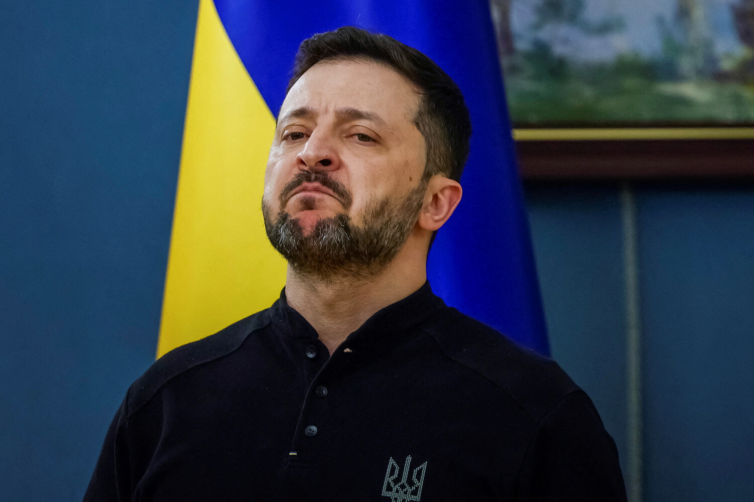https://img.gazeta.ru/files3/550/20932550/2025-04-04T180213Z_1513864570_RC24RDA9HVEZ_RTRMADP_3_UKRAINE-CRISIS-ZELENSKIY-pic4_zoom-1500x1500-9272.jpg