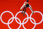 Миша Гассер (Швейцария) в финале лыжной акробатики на соревнованиях по фристайлу среди мужчин на XXIII зимних Олимпийских играх в Пхенчхане