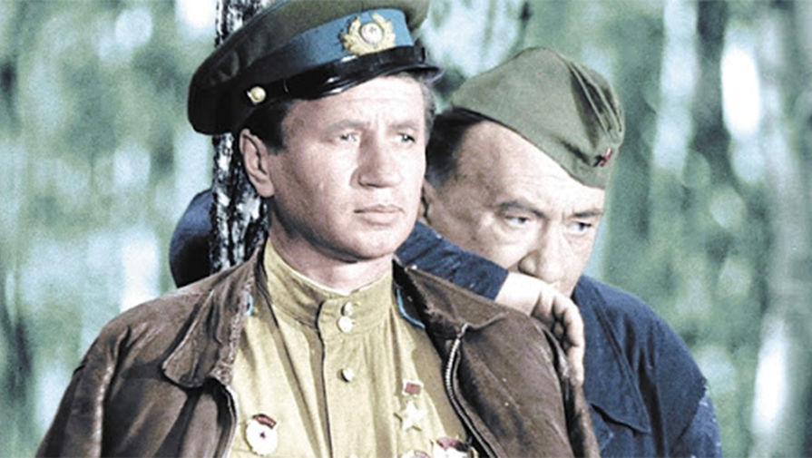 Кадр из фильма «В бой идут одни «старики», 1974 год