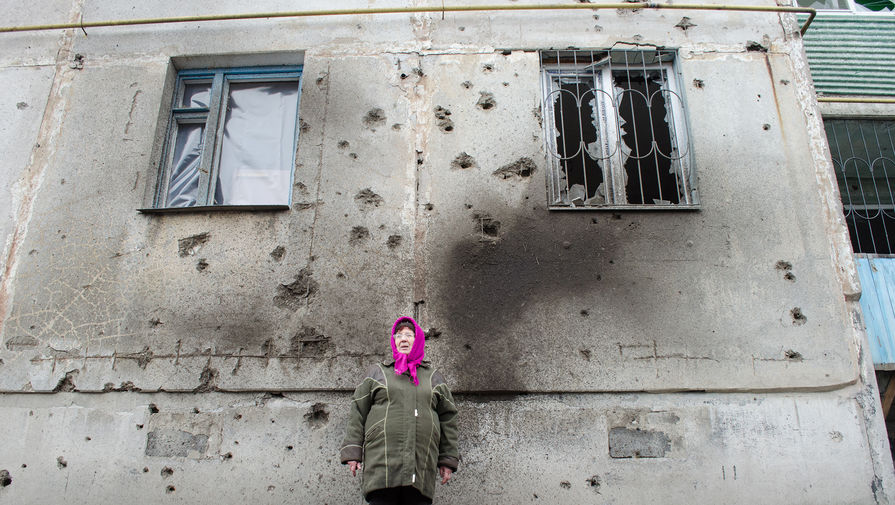 Омбудсмен Сердюкова: почти 1,3 тыс. человек остаются в пунктах временного размещения в ЛНР