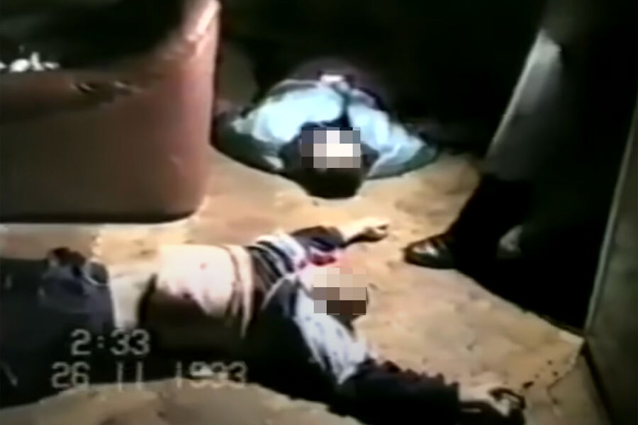 Последствия расстрела в в клубе бывшего завода «Рязсельмаш» 25 ноября 1993 года
