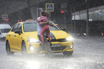 Во время сильного дождя в Москве, 20 июня 2024 года