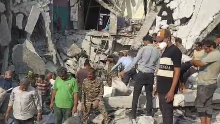 Число погибших в иранской школе для девочек превысило 60