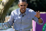 За два президентских срока Барак Обама тем не менее не потерял способности находить с людьми общий язык. На фото — президент США читает сказку детям в Белом доме, 2014 год

