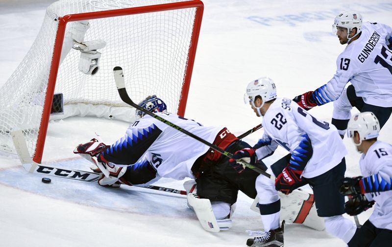 Сборная США в овертайме обыграла команду Финляндии на чемпионате мира