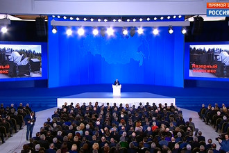 Презентация лазерного оружия во время послания президента России Владимира Путина к Федеральному собранию в Москве, 1 марта 2018 года