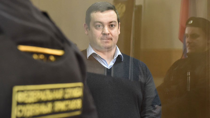 Оглашение приговора основателю автосообщества «Смотра.ру» Эрику Китуашвили, обвиняемому в мошенничестве со страховкой в особо крупном размере, в Дорогомиловском суде