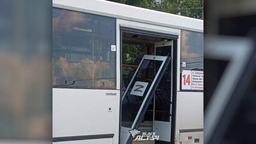 Пассажирку автобуса травмировала оторвавшаяся дверь