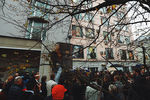 Акция памяти Анны Политковской у здания, где находится редакция «Новой газеты», в Москве