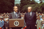 Президент Франции Жискар д’Эстен и президент США Джеральд Форд во время встречи в Вашингтоне, 1976 год