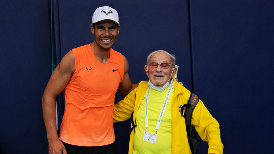 Надаль сыграл в теннис с 97-летним украинцем, который занесен в Книгу рекордов Гиннеса