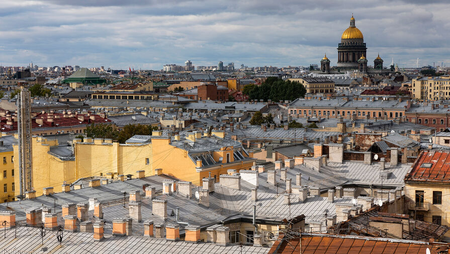 В Петербурге организатор экскурсий по крышам получил условный срок и штраф