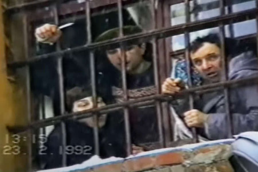 Попытка побега из СИЗО «Кресты» 23 февраля 1992 года (кадр из телепередачи «600 секунд»)