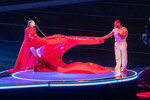 Певица Алиша Киз и певец Ашер во время выступления в перерыве 58-го Супербоула в Лас-Вегасе, 11 февраля 2024 года 