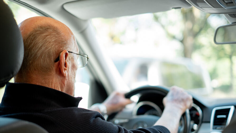 В ГД внесут проект об обязательном медосвидетельствовании пожилых водителей