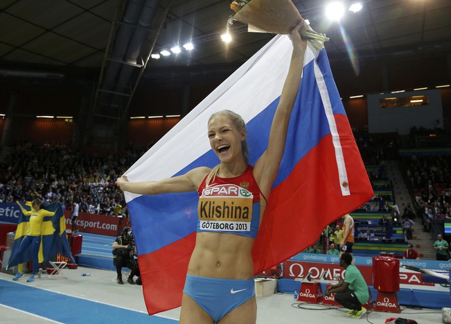 Чемпионка Европы Дарья Клишина торжествует
