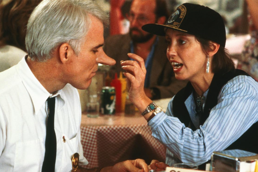 <b>«Роксана» (1987)</b>
<br><br>
В&nbsp;комедийной мелодраме героине Дэрил Ханны предстоит сложный сердечный выбор: между&nbsp;туповатым красавцем-пожарным и его почти что идеальным шефом (Мартин) &mdash; умным, добрым, веселым, но с&nbsp;абсолютно уродливым носом.