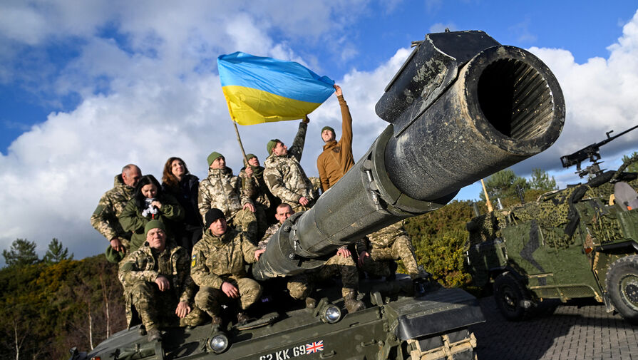 Глава Минобороны Украины Резников сообщил о доставке в страну танков Challenger 2