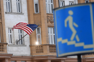 Фасад здания посольства США в Москве