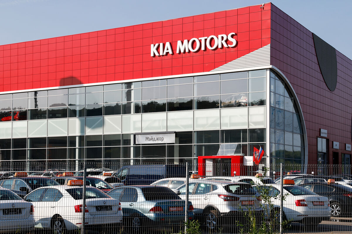 Здание автосалона официального дилера Major Kia Motors на МКАДе