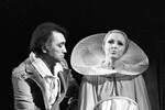 Актеры Владимир Коренев и Алла Балтер в сцене из спектакля «Сирано де Бержерак» в театре имени К.С. Станиславского, 1980 год
