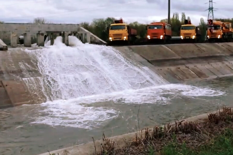 Youtube картинка. Канал благодаря которому. Канал благодаря которому. Дон-канал северский донец. Фото для ютуба.