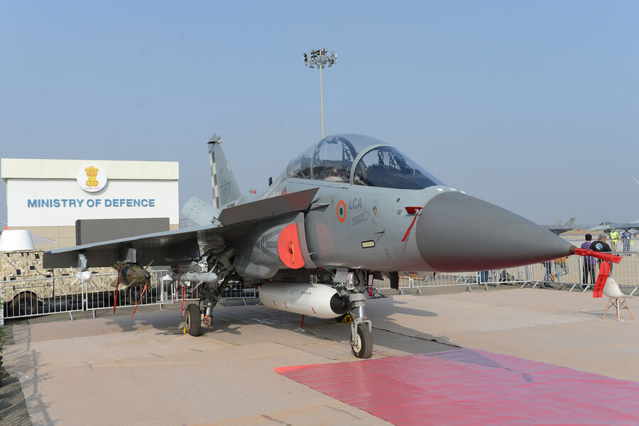Самолет ВВС Индии LCA на&nbsp;международной выставке Aero India 2025&nbsp;на&nbsp;территории военно-воздушной базы Yelahanka в&nbsp;Бангалоре, 9&nbsp;февраля 2025&nbsp;года 