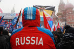 Участники митинга-концерта «Россия в моем сердце!» на Васильевском спуске в Москве