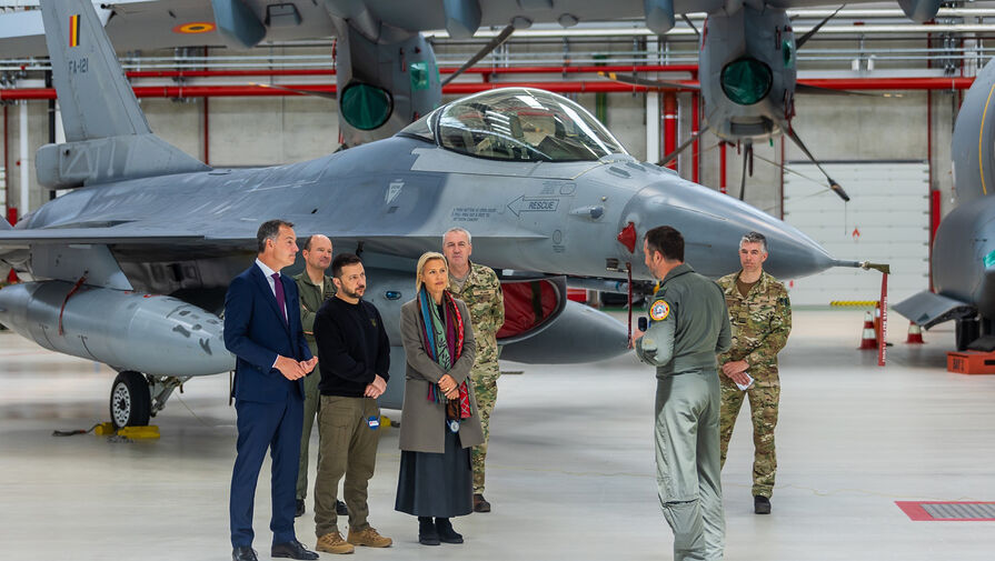 Премьер Бельгии показал фотографию с истребителями F-16 для Украины