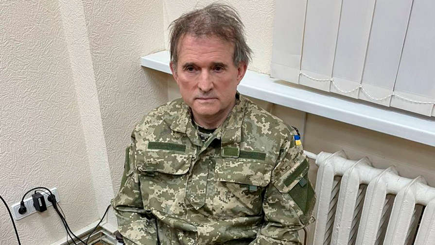 Двое пленных британцев в прямом эфире призвали Джонсона обменять их на Медведчука