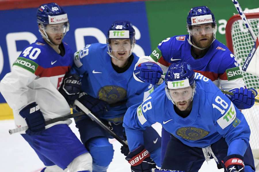 Игроки сборной Казахстана по хоккею