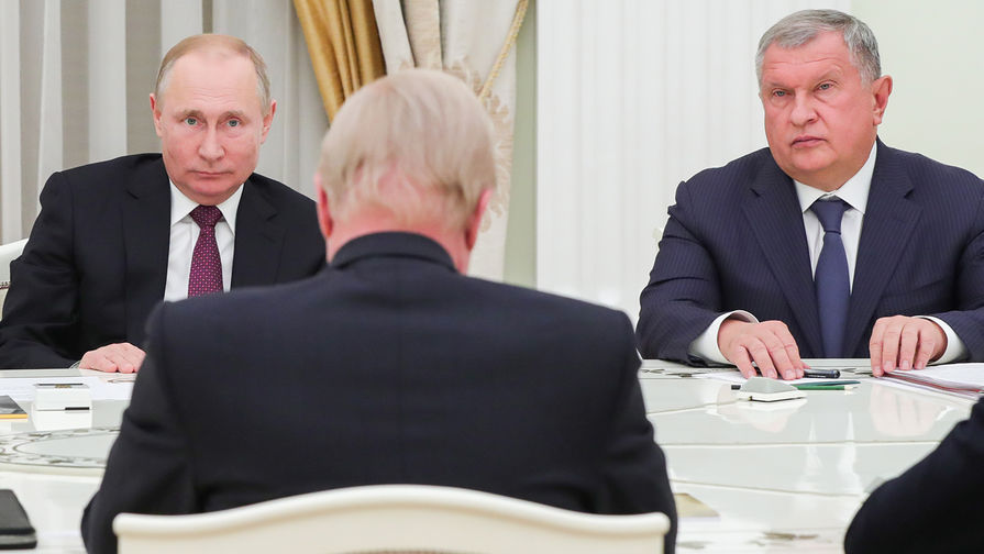 Президент России Владимир Путин и глава «Роснефти» Игорь Сечин во время встречи с гендиректором BP Робертом Дадли в Кремле, 7 февраля 2019 года