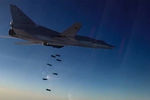 Бомбардировщик-ракетоносец ВКС России Ту-22М3 во время нанесения авиаударов в Сирии