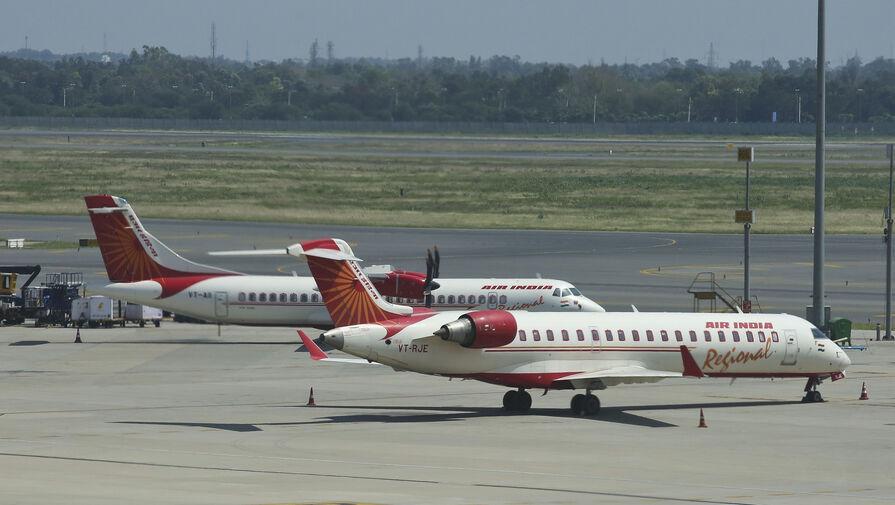 Следовавший из Индии в США самолет покинул аэропорт Магадана