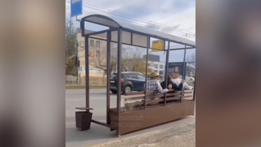 ГИБДД задержала ставропольца на самоходной автобусной остановке