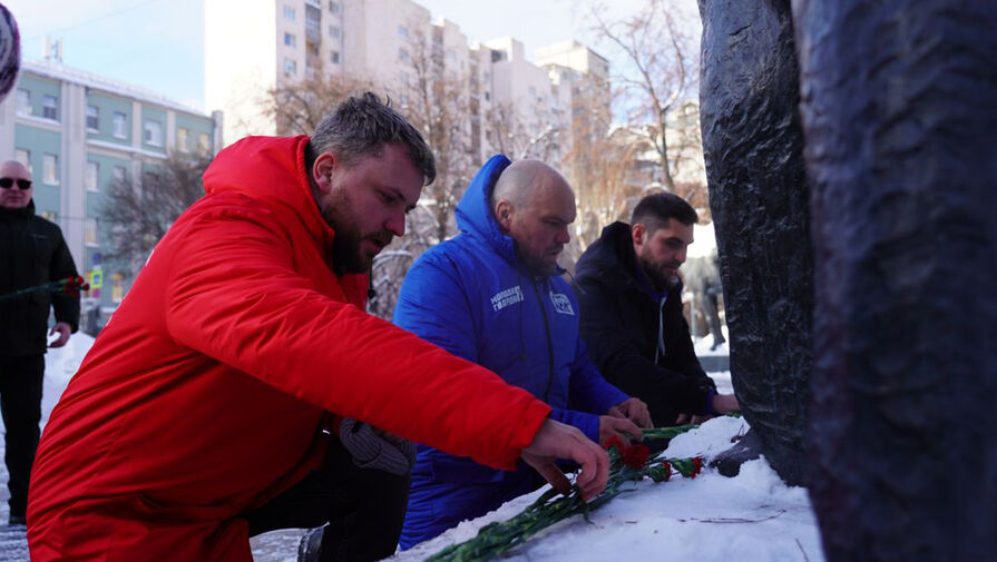 Единая Россия и МГЕР предложили включить роман Фадеева в школьные учебники