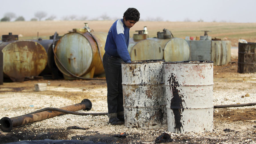 «Другая цель»: кому США отдают сирийскую нефть