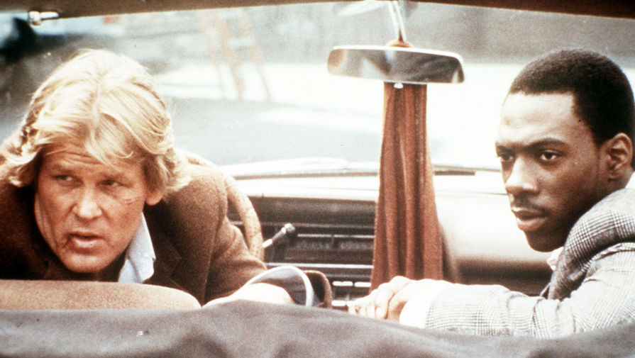 Фильм &laquo;48 часов&raquo; (1982), в котором коп и мошенник вместе ищут сбежавшего преступника, превратил Эдди Мерфи из стендап-комика в звезду первой величины. Своим дебютом Мерфи сделал режиссеру Уолтеру Хиллу неплохую кассу &mdash; $78 млн сборов при 15 млн бюджета. На фото: Ник Нолти и Эдди Мерфи в картине &laquo;48 часов&raquo;