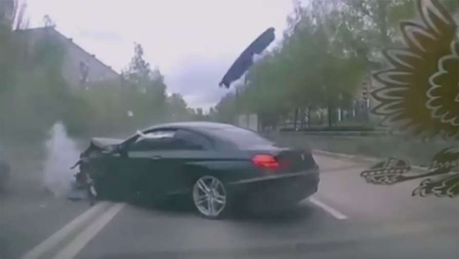 В Нижнем Новгороде мужчина на BMW устроил ДТП на встречной полосе