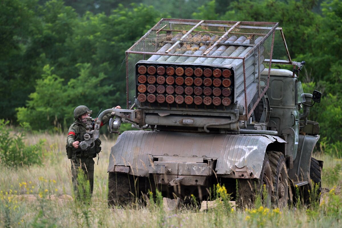 В жилой дом в Белгороде врезался беспилотник. Военная операция на Украине,  день 536-й - Газета.Ru