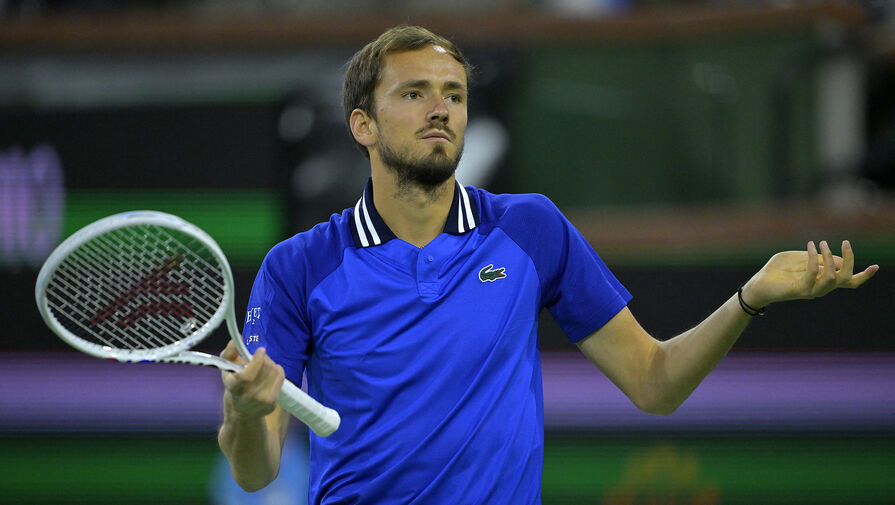 Теннисист Медведев вышел в полуфинал турнира в Майами