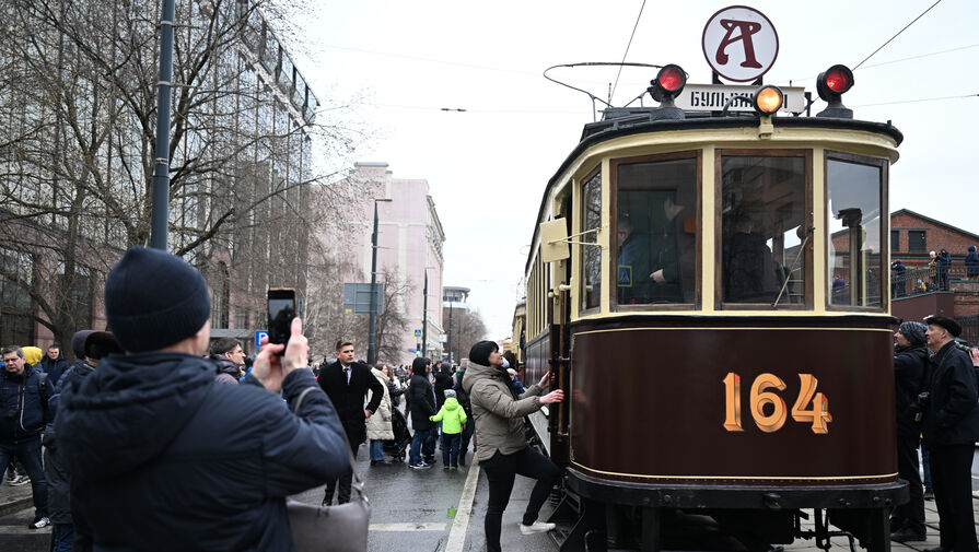 В Москве состоялся парад старинных трамваев