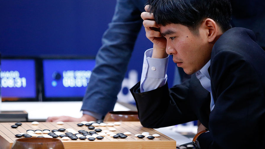 Корейский игрок в го Ли Седоль во время третьего матча против нейросети AlphaGo