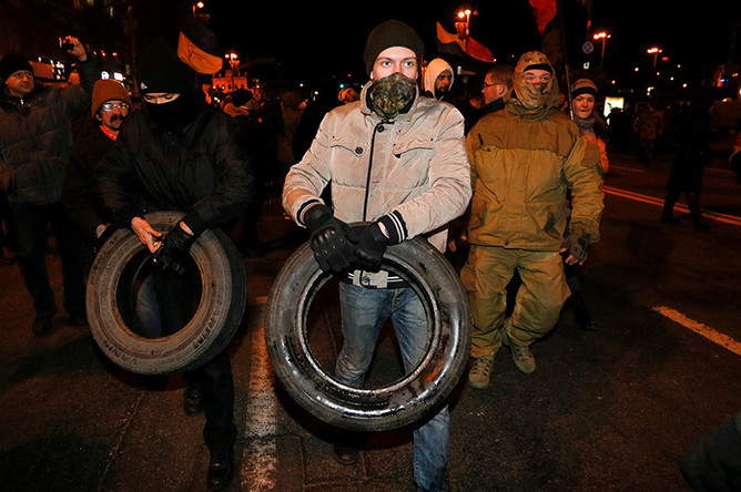 Во время беспорядков в центре Киева в годовщину «майдана»