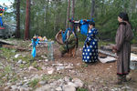 Настоящий бурятский шаман проводит особый обряд на берегу озера