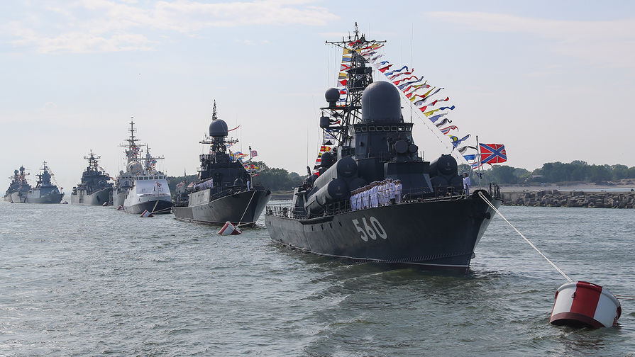 Калининград. Малый ракетный корабль «Зыбь» во время военно-морского парада в честь Дня Военно-Морского Флота России, 28 июля 2019 года