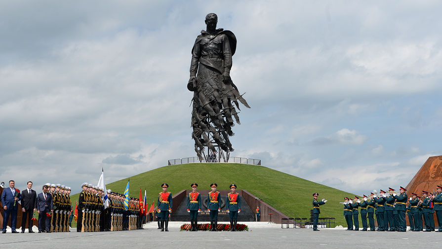 Ржевский мемориал Cоветскому солдату в&nbsp;день церемонии открытия, 30 июня 2020 года