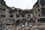 Разрушенное в ходе боев здание квартала Юбилейный в Авдеевке, февраль 2024 года