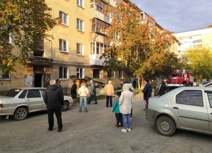 Три квартиры повреждены в результате взрыва газа в Свердловской области