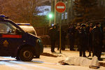 Ситуация на месте происшествия в центре Москвы на улице Солянка, где неизвестный из автомобиля застрелил мужчину